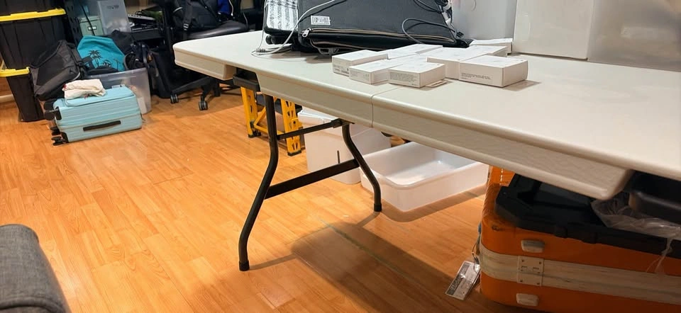 RELYPLAST Rectangular Plastic Folding Table - photo 4