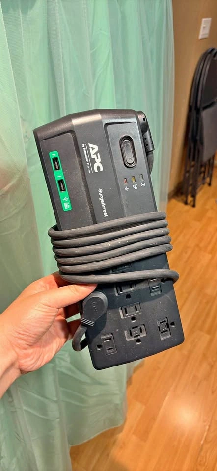 APC SurgeArrest Power Strip