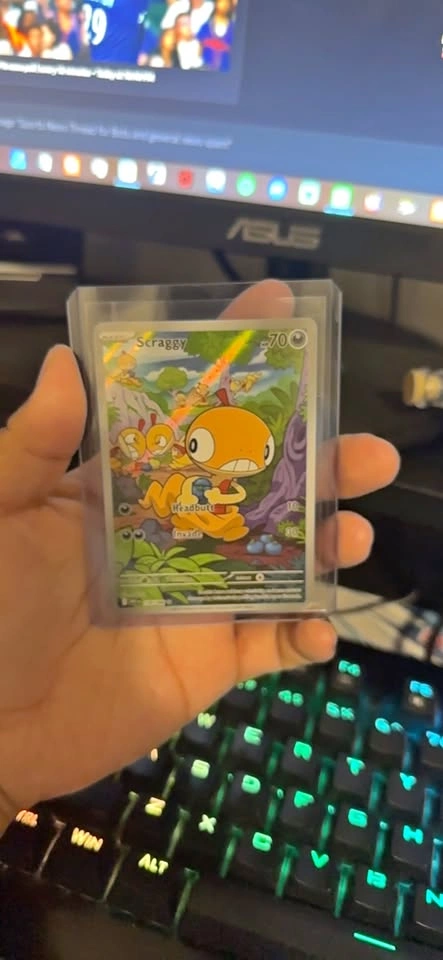 Pokemon Scraggy Trading Card