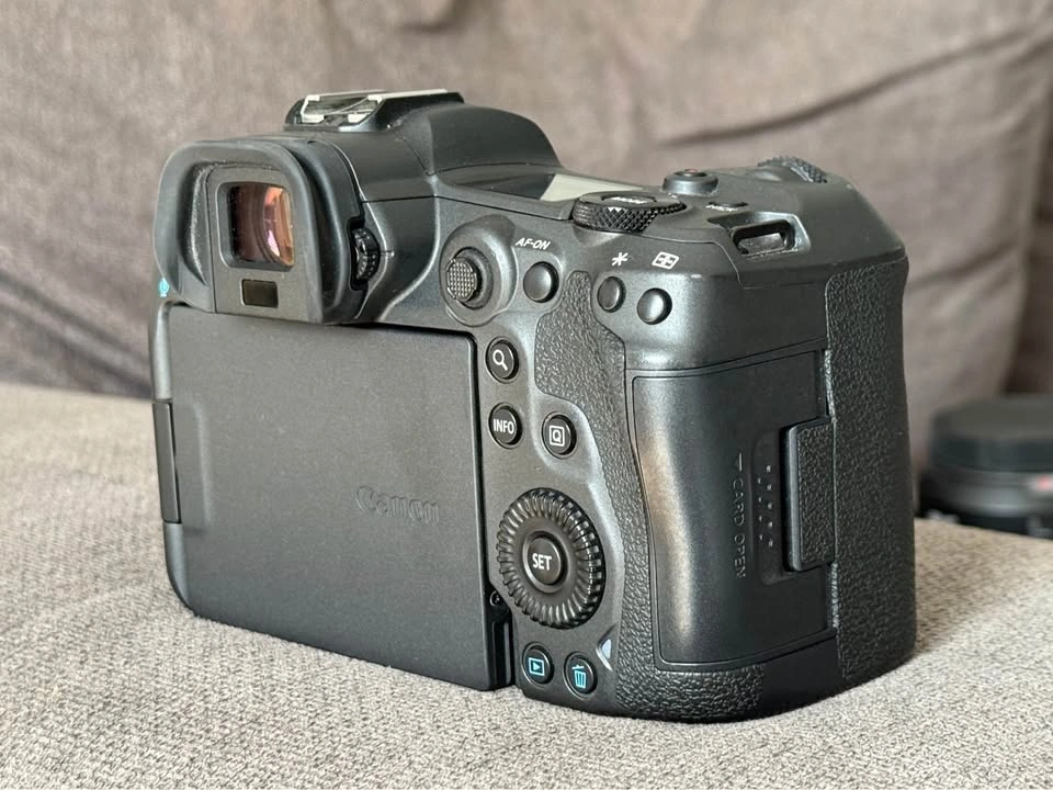 Canon R5 - photo 2