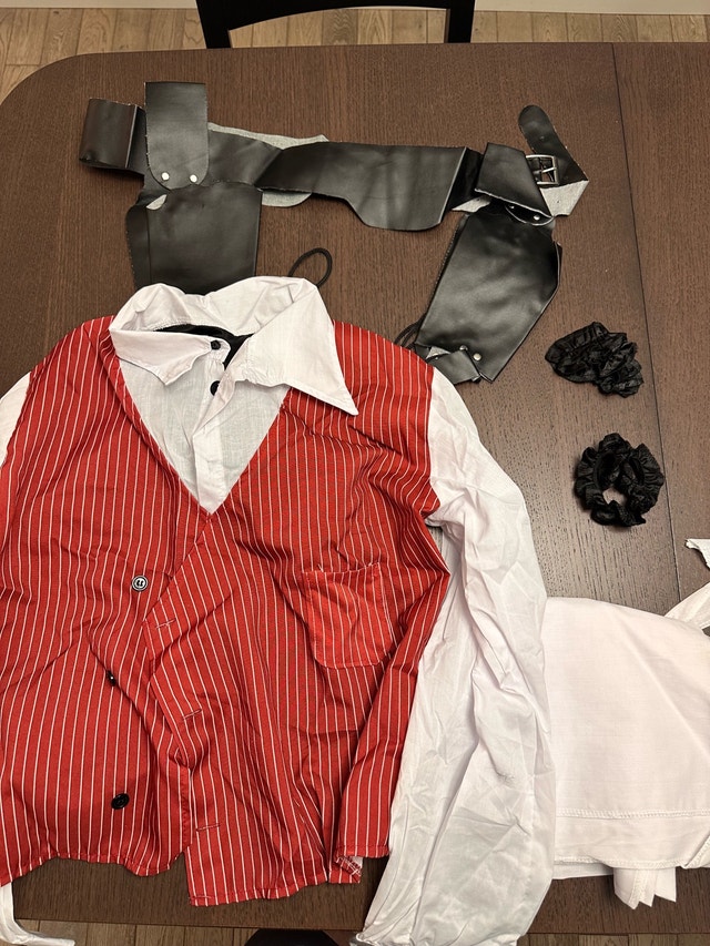 Spirit Wild Western Bartender Costume - photo 2