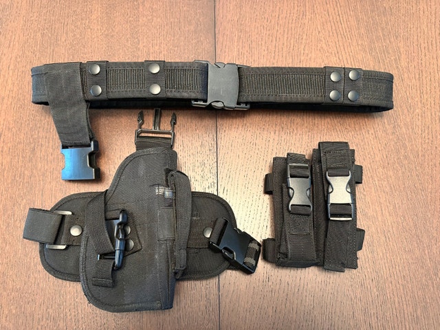 Airsoft Drop Leg Holster and Mag Pouches - photo 2