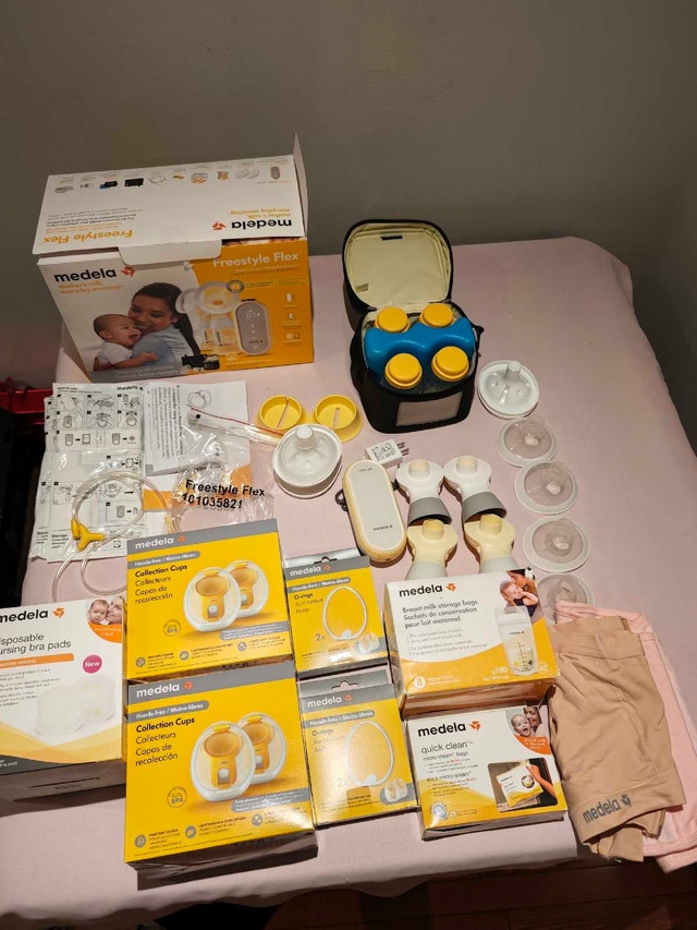 Medela Freestyle Flex Bundle (with Hands-Free Cups)