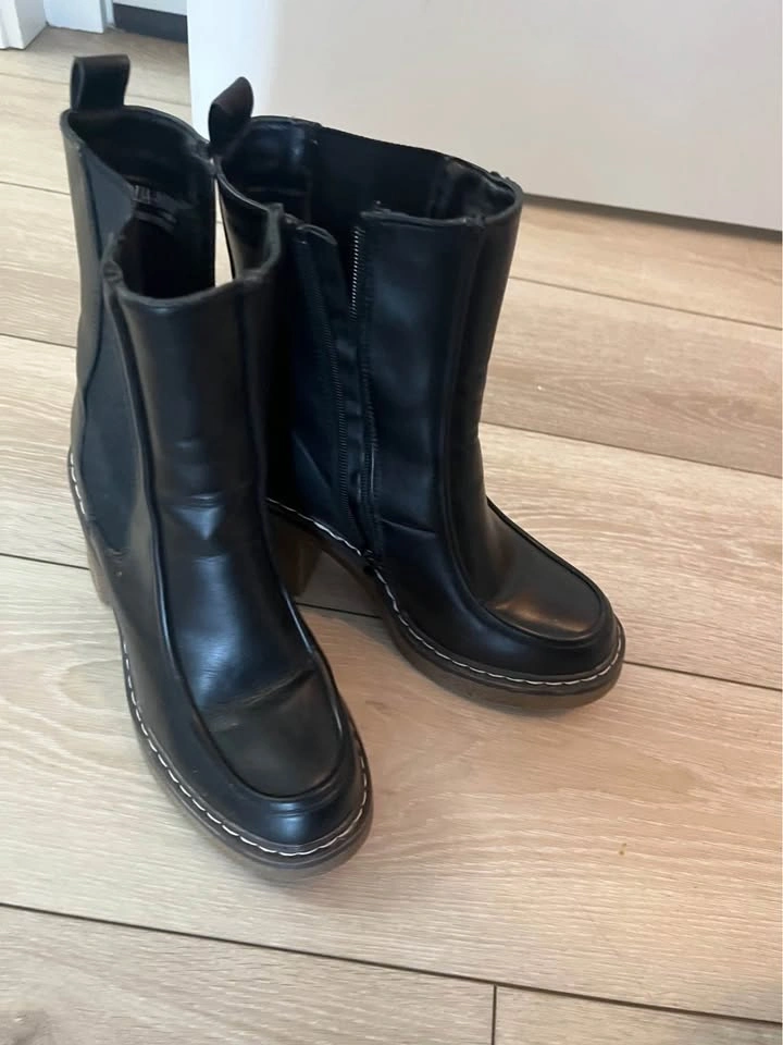 Black Faux Leather Platform Block Heel Chelsea Boots - photo 3