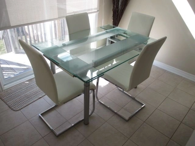Structube Europa Extendable Glass Dining Table - photo 2