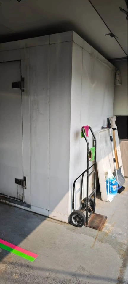 Commercial Walk-In freezer 7*7 feet - photo 2