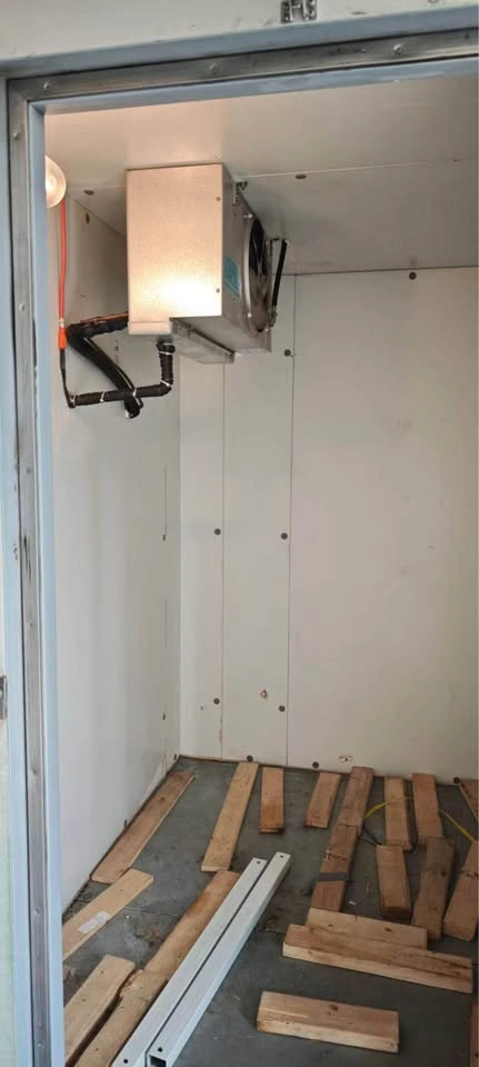 Commercial Walk-In freezer 7*7 feet - photo 3