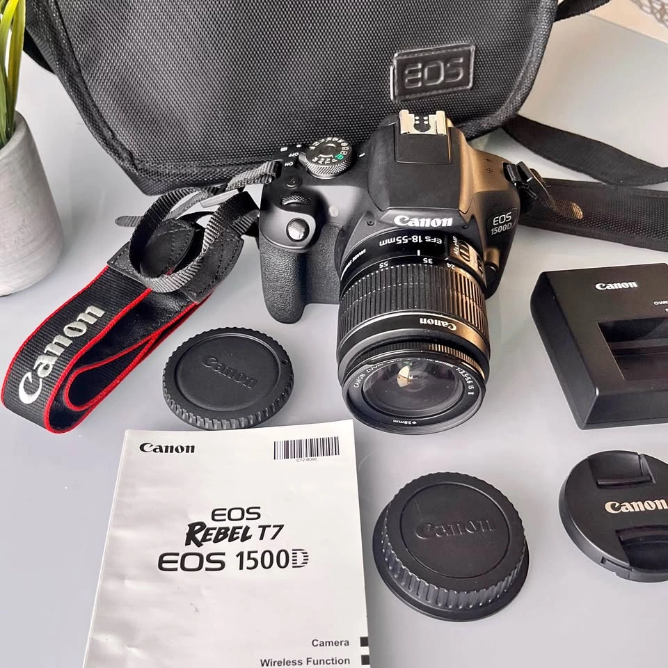 📸 Canon T7 DSLR Bundle — Mint Condition + 18-55mm Kit Lens
