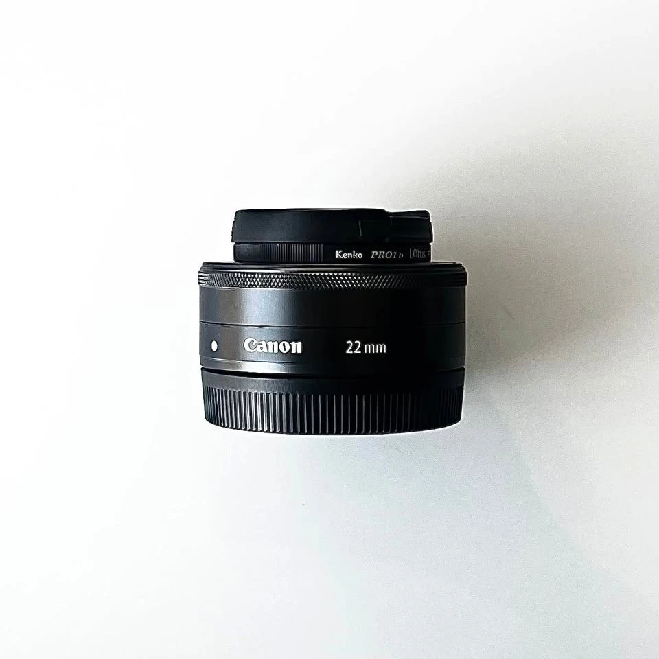 📸 Canon EF-M 22mm f/2 STM Pancake Lens – Mint Condition