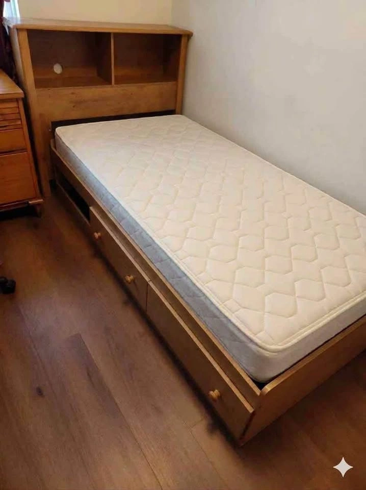 Twin storage bed with mattress and headboard - photo 4