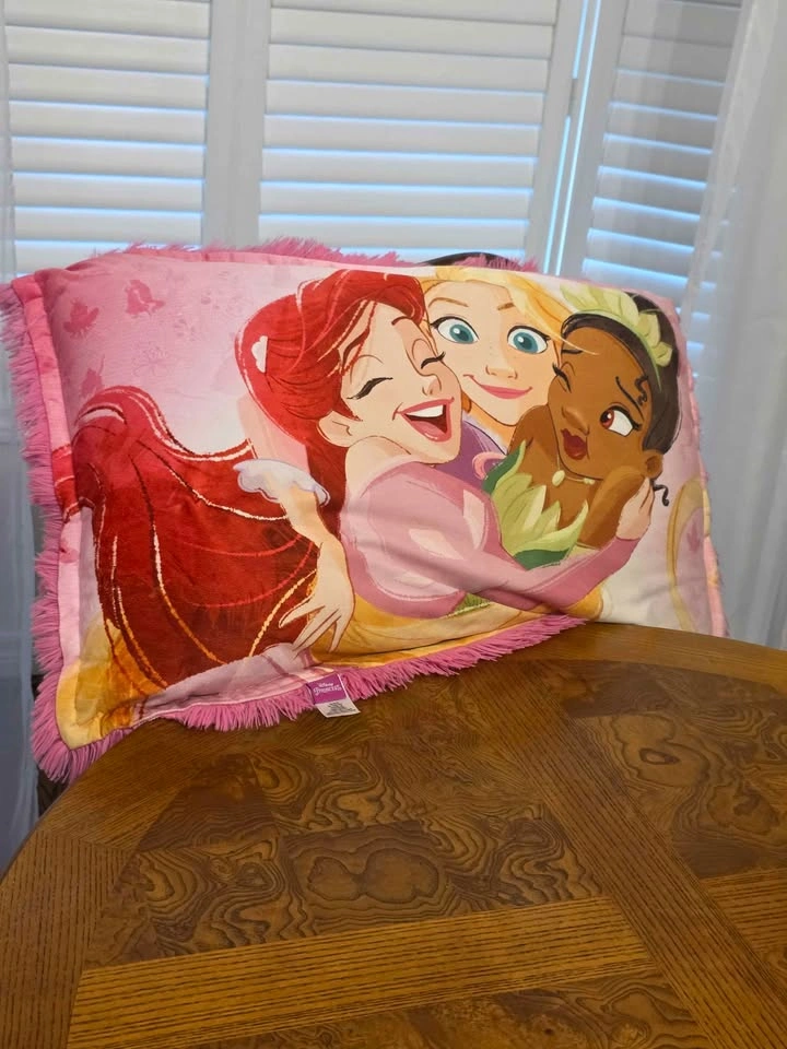 Disney Princess Decorative Pillow - photo 2