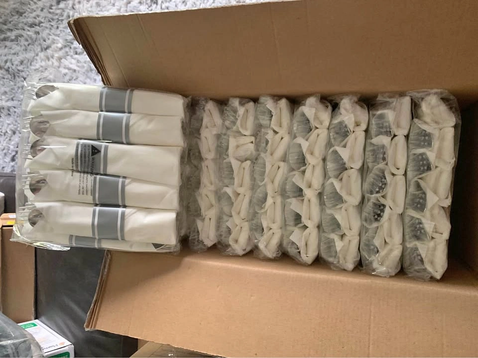 400 pre roll silver plastic silverware