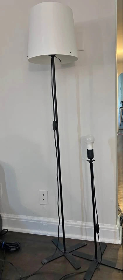 6 Stand lamps with smart bulbs