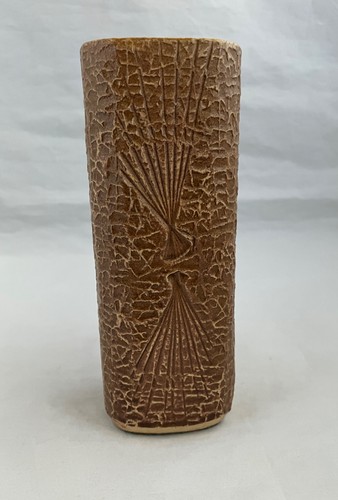 Alan Grout Incised Studio Pottery Vase, British Columbia - photo 3
