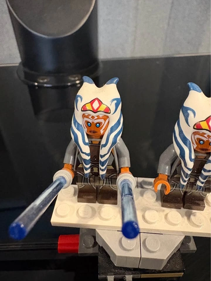 Rare LEGO Star Wars Ahsoka Tano Minifigure | 2016 - photo 2