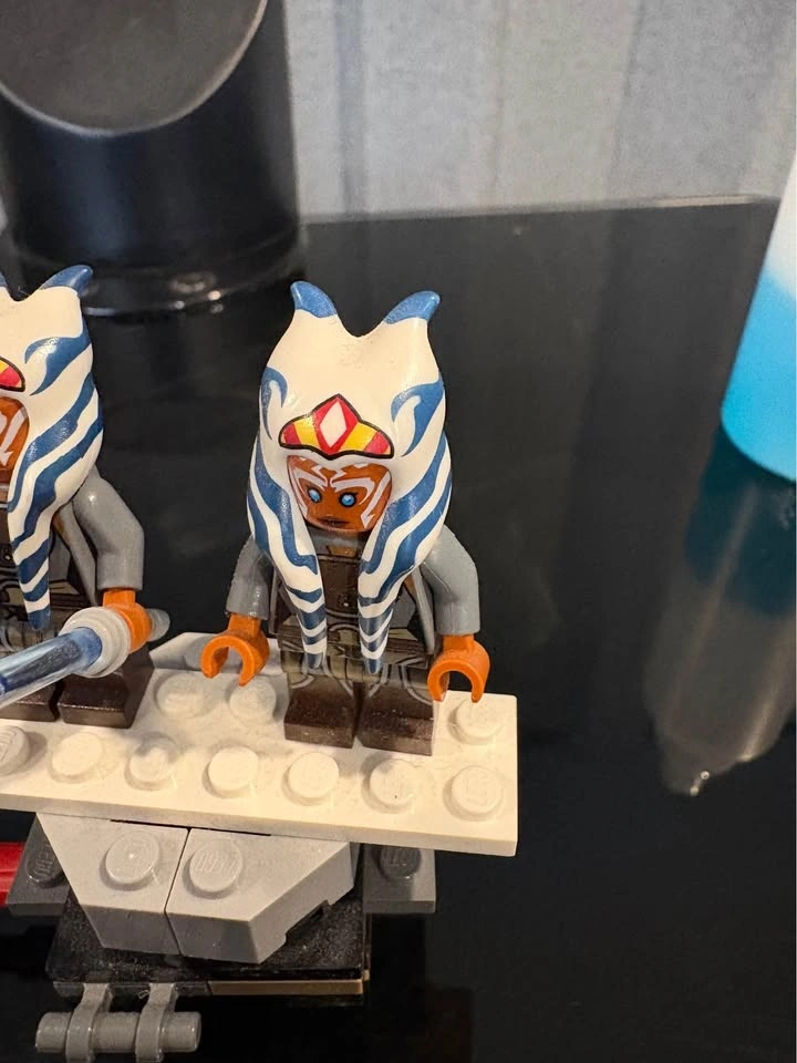 Rare LEGO Star Wars Ahsoka Tano Minifigure | 2016 - photo 4