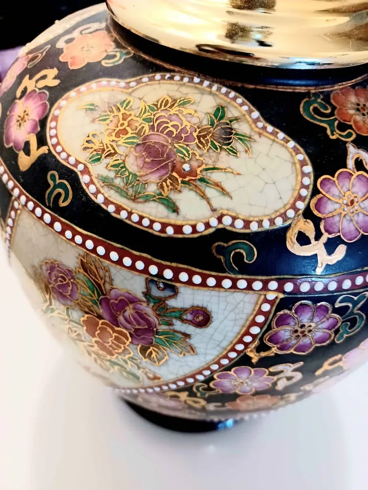 Satsuma Crackled Porcelain Table Lamp image indicator(5)