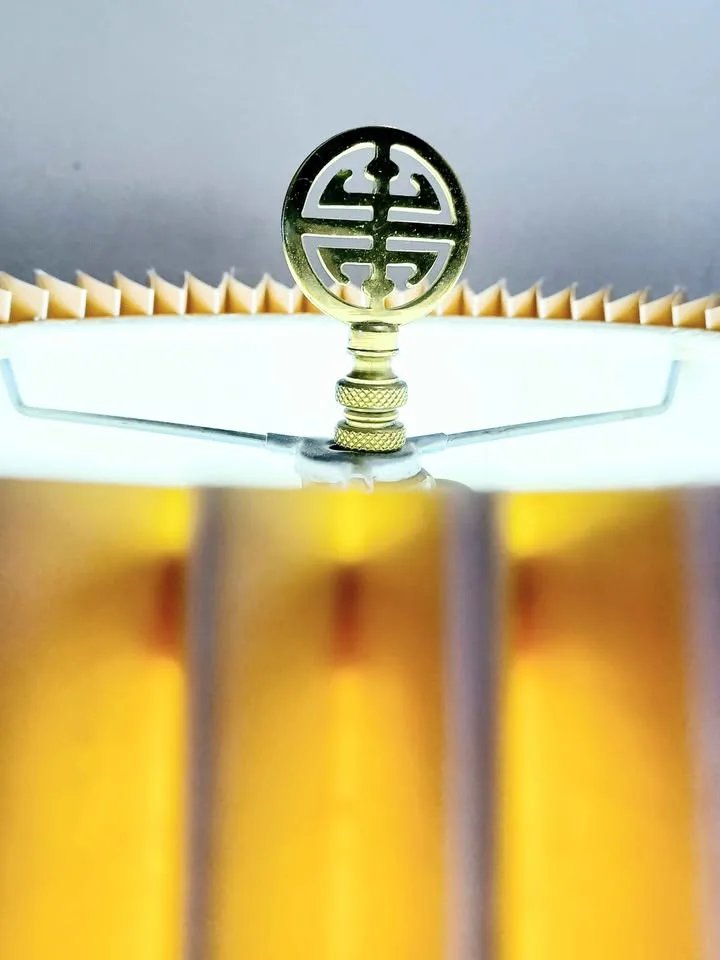 Satsuma Crackled Porcelain Table Lamp image indicator(8)