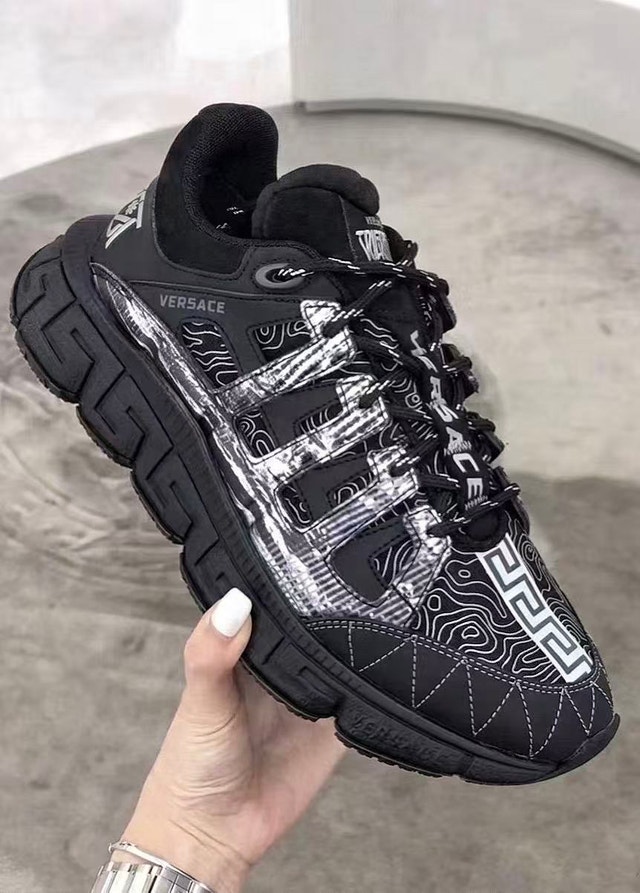 New in box Versace sneakers unisex size 7.5