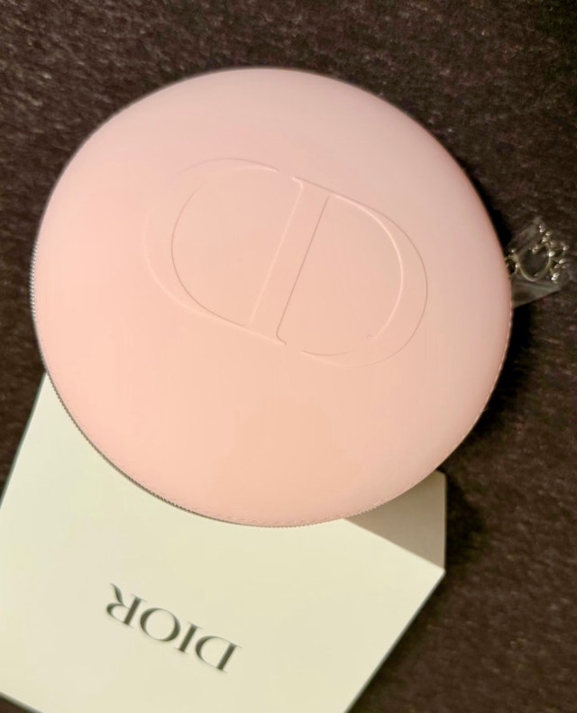 New Dior Forever pink silicone round cosmetic case makeup
