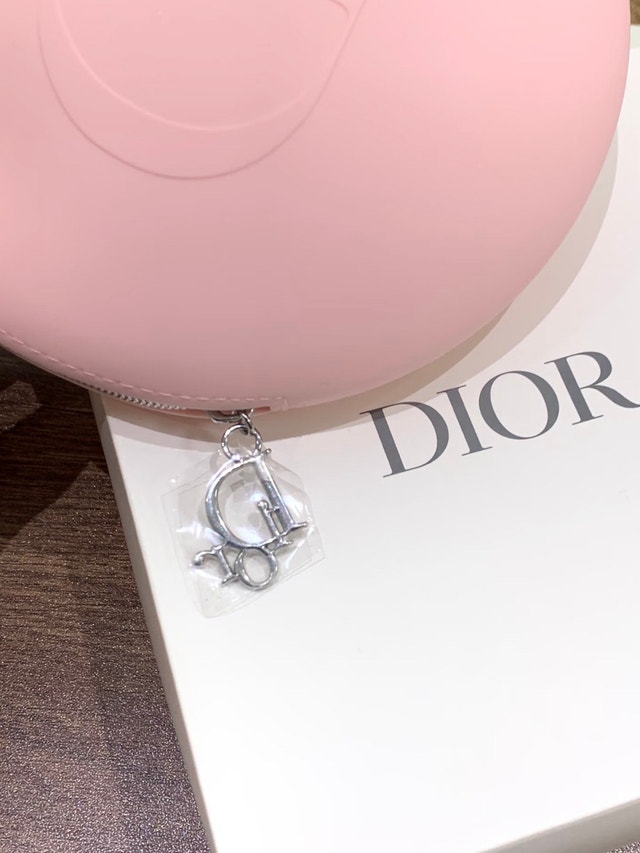 BNIB Dior Forever pink silicone round cosmetic case - photo 2