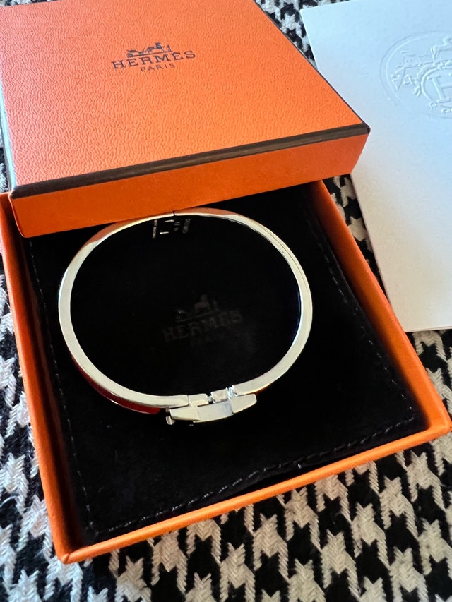 Mint condition Authentic Hermès Clic H Bracelet PM - photo 3