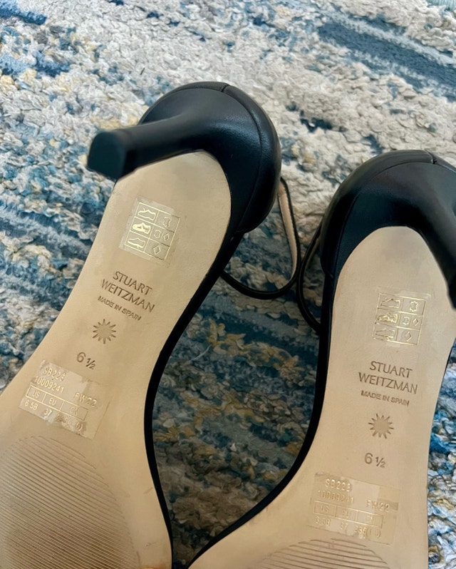 New with box Stuart Weitzman ankle-strap leather sandals - photo 3