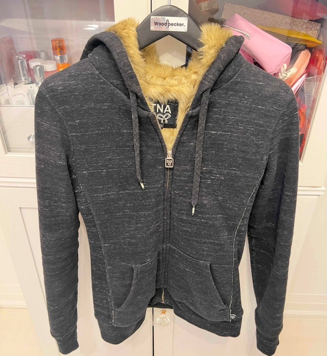 New TNA Hoodie size Small faux fur - photo 2