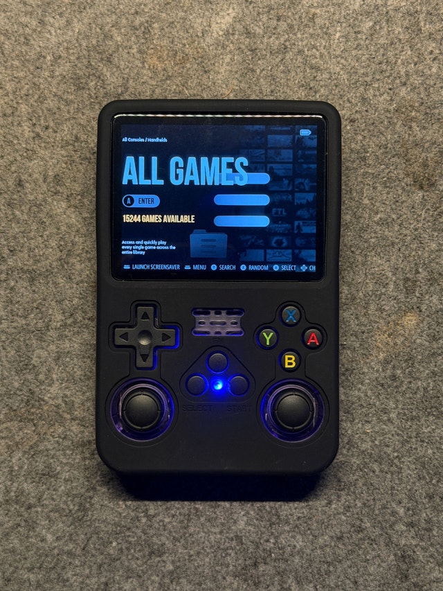 R36S Gaming Console