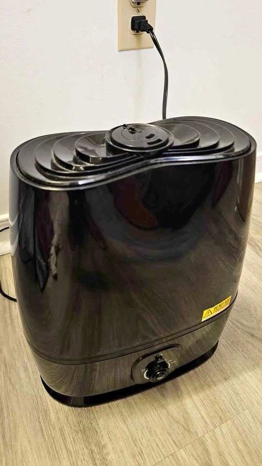 Black Ultrasonic Cool Mist Humidifier