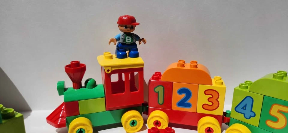 LEGO DUPLO Number Train set 10558 - photo 2