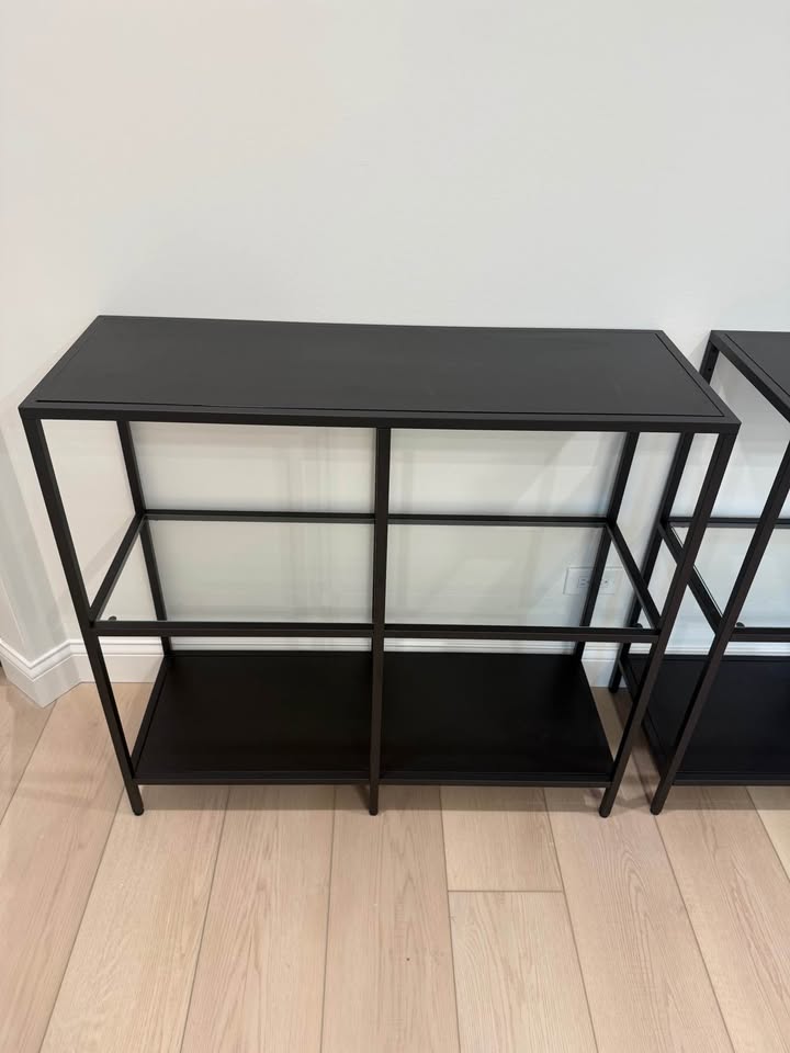 2x Ikea VITTSJÖ Shelf unit, black-brown/glass, 39 3/8x36 5/8 " - photo 3