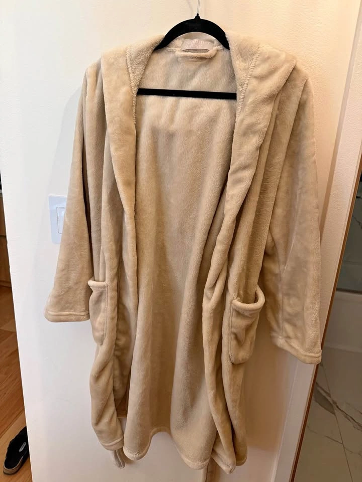 Summer & Rose Hooded Robe