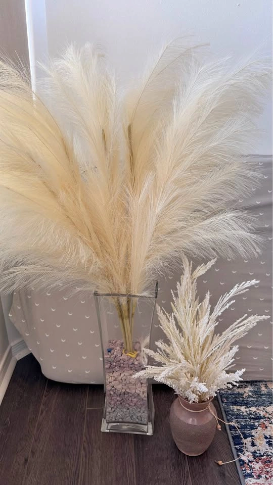 Pampas Grass Decor with Vases and decor items - MOVING SALE