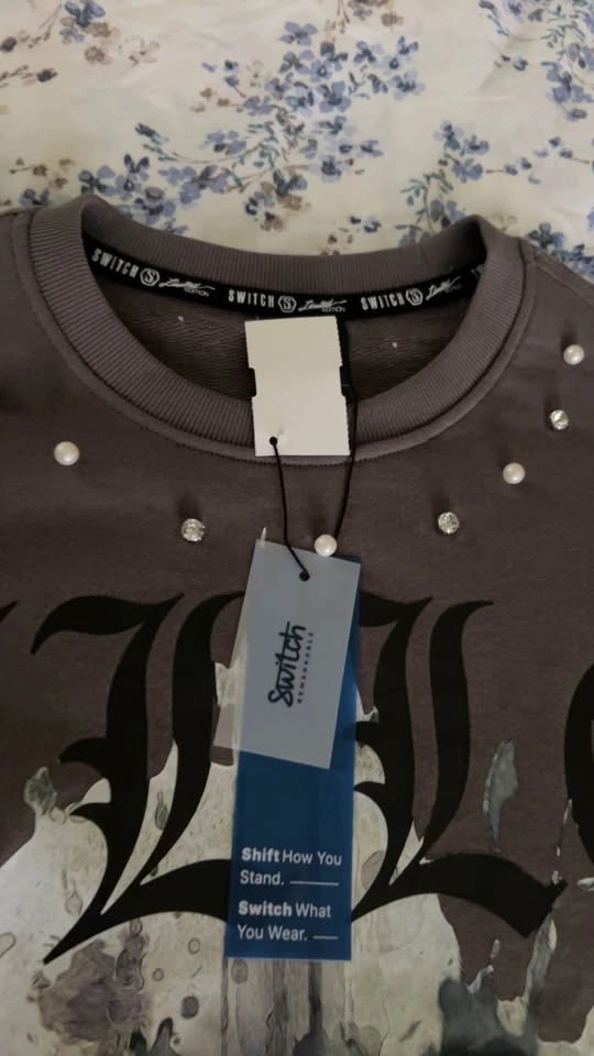 Switch "Fallen" Cropped Graphic Tee w/ Rhinestone Studs NWT - photo 2