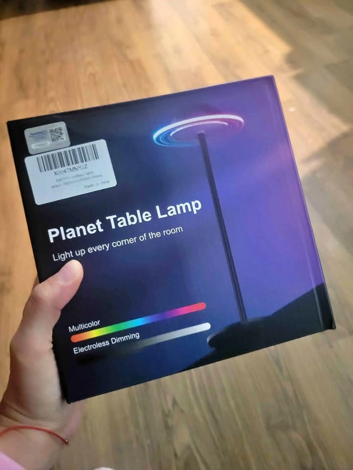 Planet table lamp