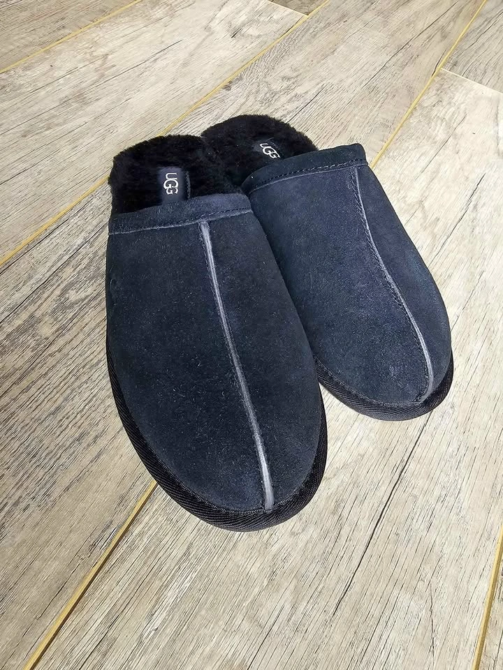 Uggs Slippers