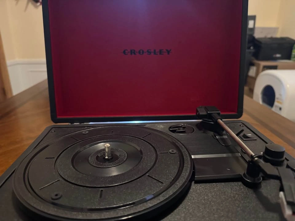 Crowley Record Player - photo 4
