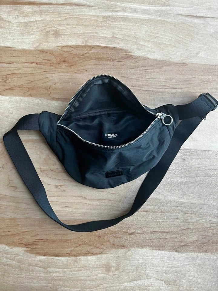 Black Pull&Bear Bag