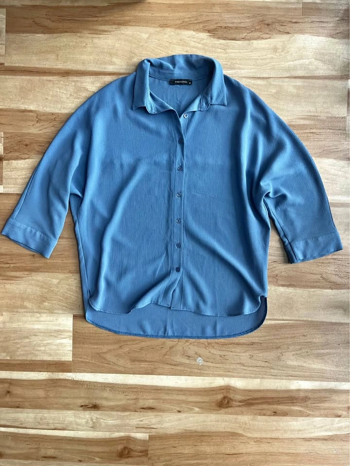 Blue blouse