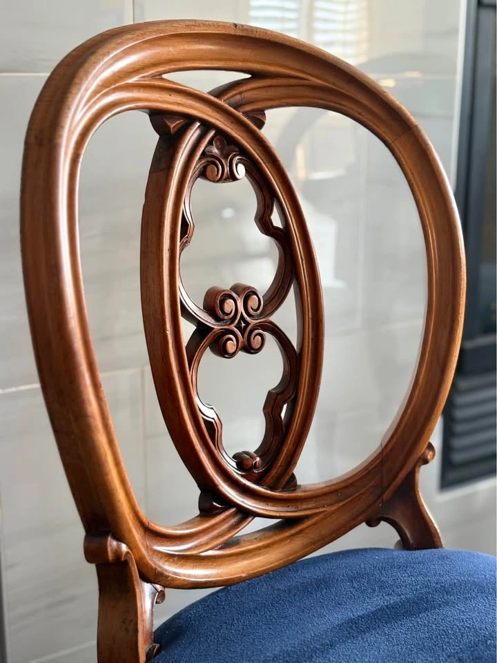 Antique French Walnut Balloon Back Dining Chairs (5) - photo 2