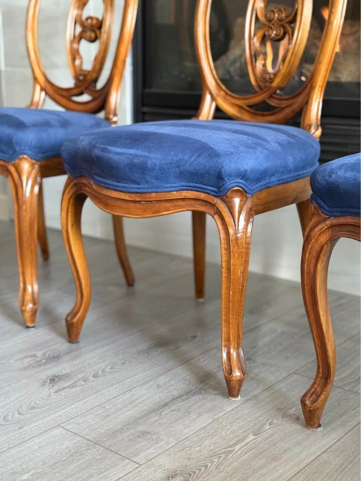 Antique French Walnut Balloon Back Dining Chairs (5) - photo 3