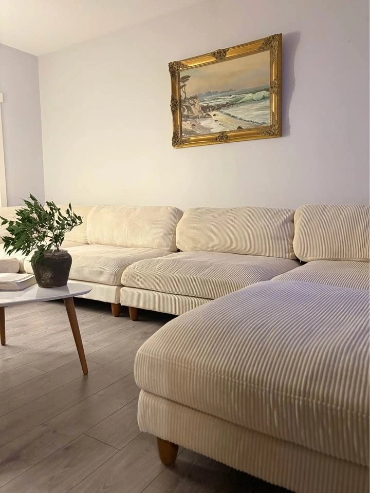 GORGEOUS LARGE WHITE CORDUROY MODULAR SECTIONAL SOFA! - photo 5