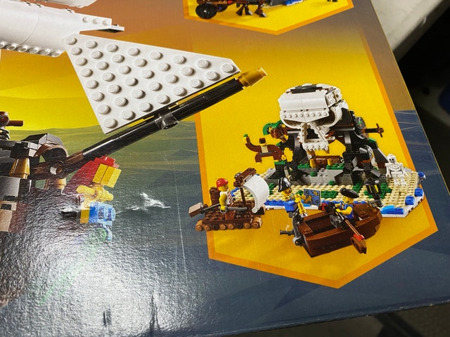 Lego creator pirate ship 31109 for sale - photo 2