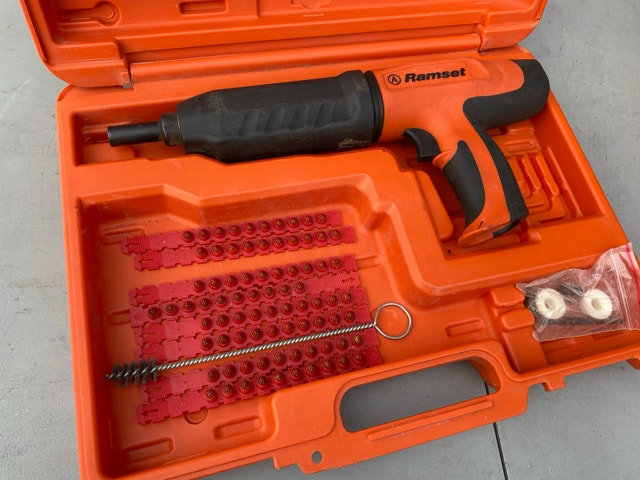 Ramset cobra concrete tool