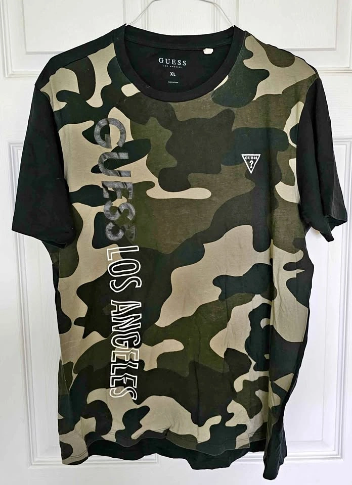 Guess Camo Graphic T-Shirt - Size XL