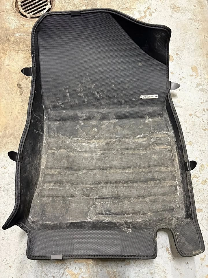 Hyundai Elantra Premium Tux Leather All-Weather Mats