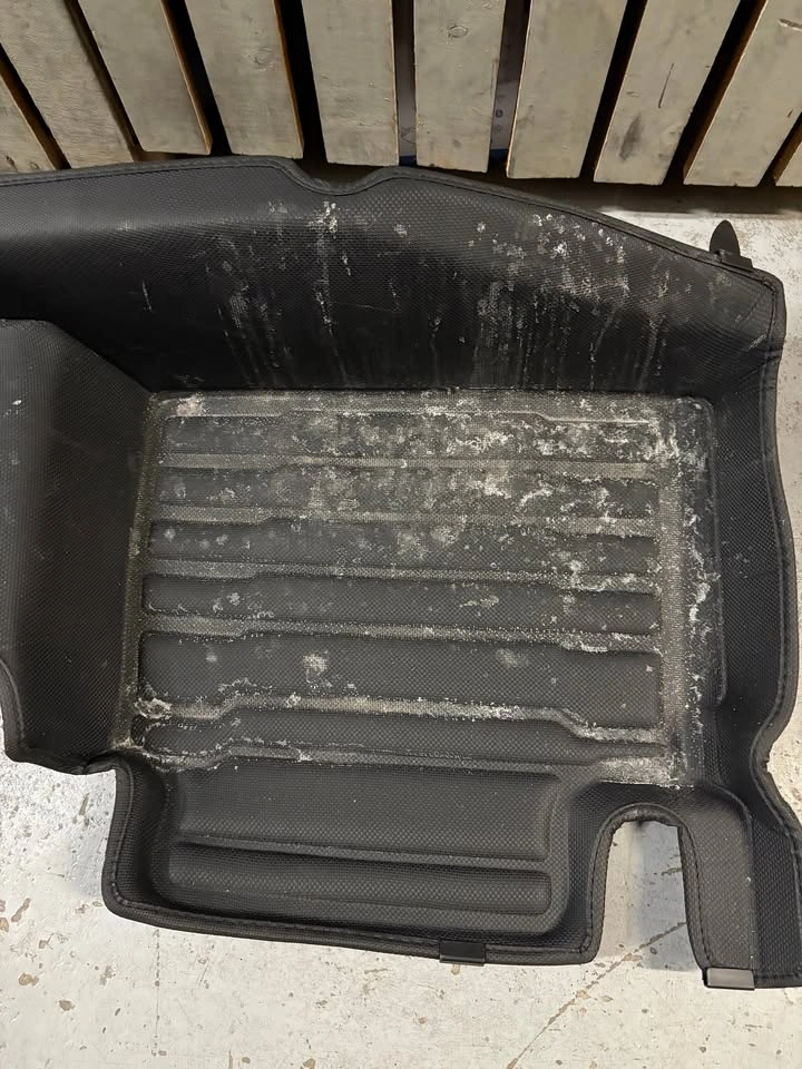 Hyundai Elantra Premium Tux Leather All-Weather Mats - photo 5