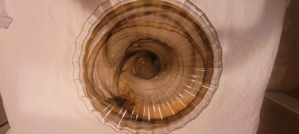 Hand-Blown Art Glass Swirl Ruffled Bowl - photo 2