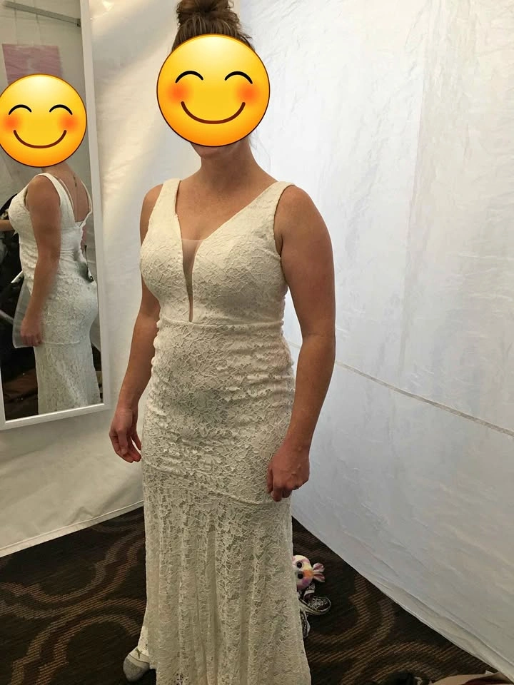 White Lace Mermaid Wedding Dress with Deep V-Neck
